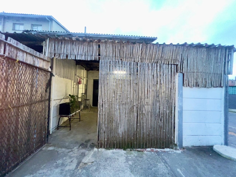 2 Bedroom Property for Sale in Woodlands Western Cape